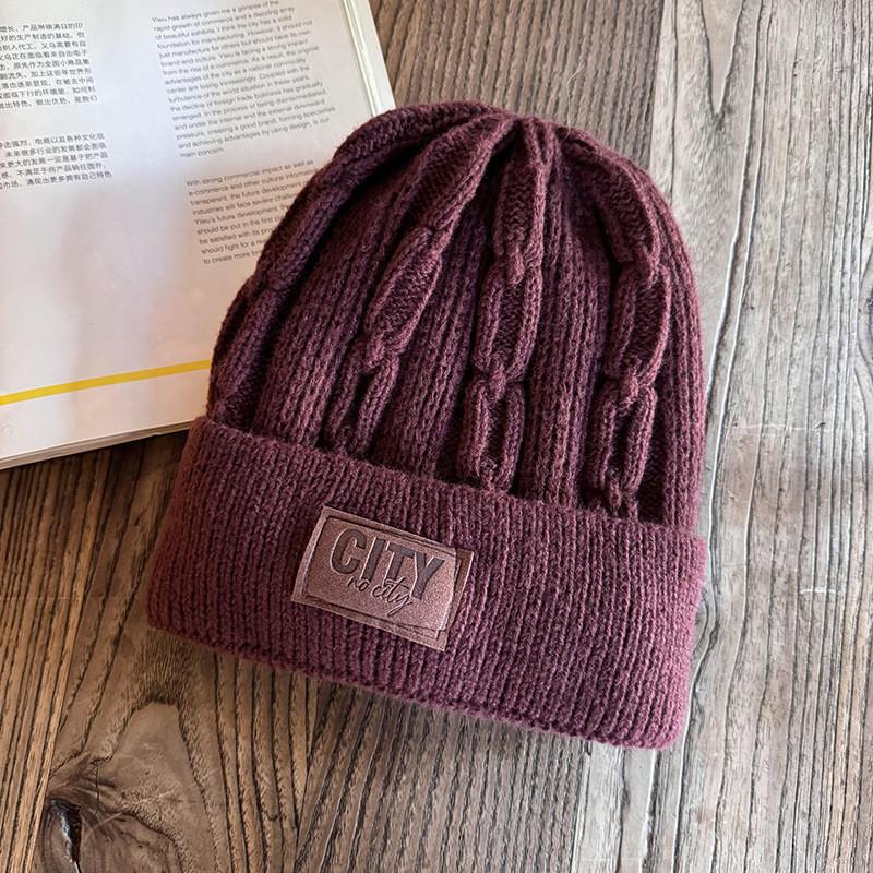 Knitted Beanie Hat For Women And Men With Fleece Lining For Winter Outdoor Warmth