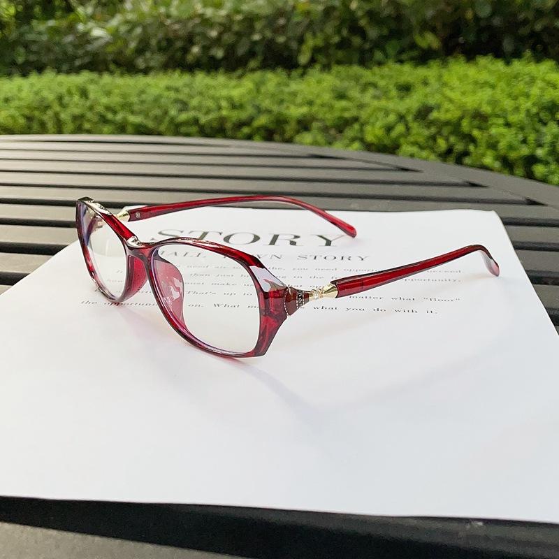 Intelligent light-sensing color-changing reading glasses for women, high-definition, fashionable, ultra-light, progressive presbyopia sunglasses