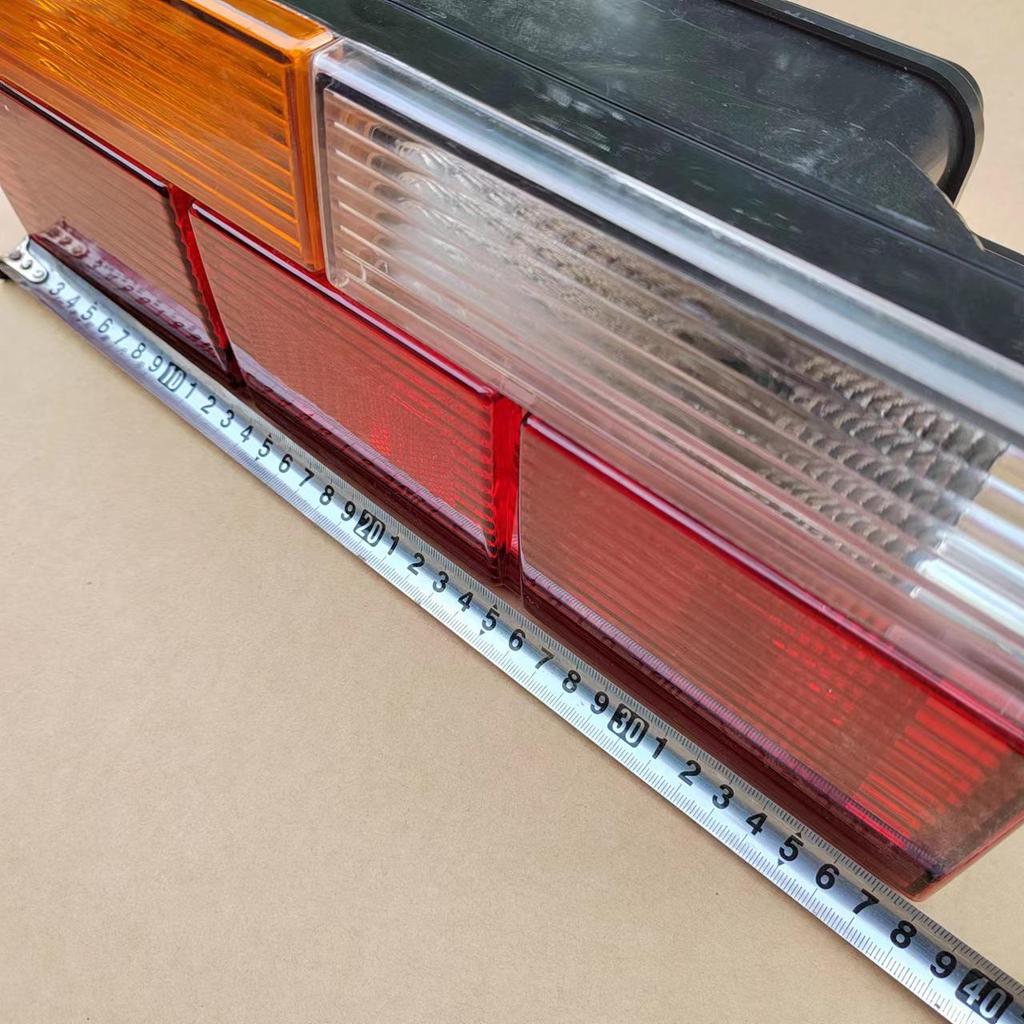 Tail Light Assembly for DeLong K3000 Light Truck - Brake, Turn Signal, Rear Combination