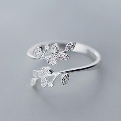 Hochwertiger versilberter verstellbarer Blattring für Damen – modisches und elegantes Design