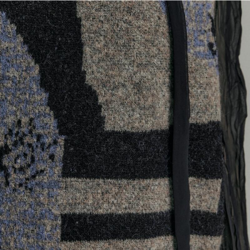 Maxza Two Tone Mix Pattern Round Neck Knit Vest Zc11qv028on