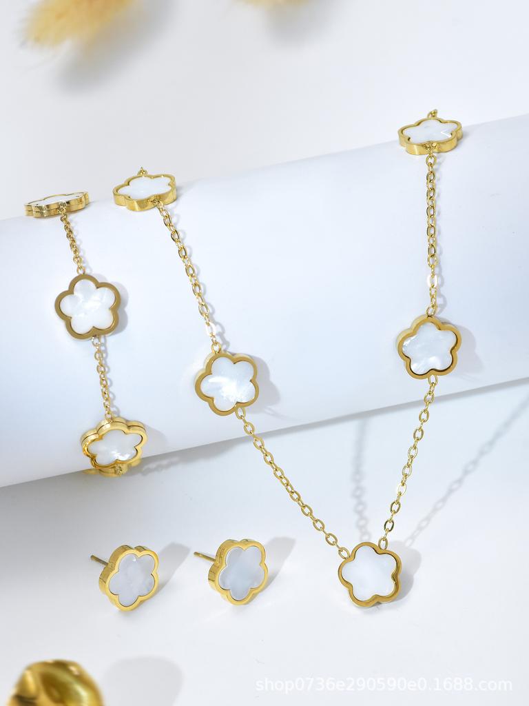Fashionable Titanium Steel Colorless Five-leaf Flower Necklace Bracelet Earrings Set for Women's Niche High-end Versatile Four-leaf Clover Collarbone