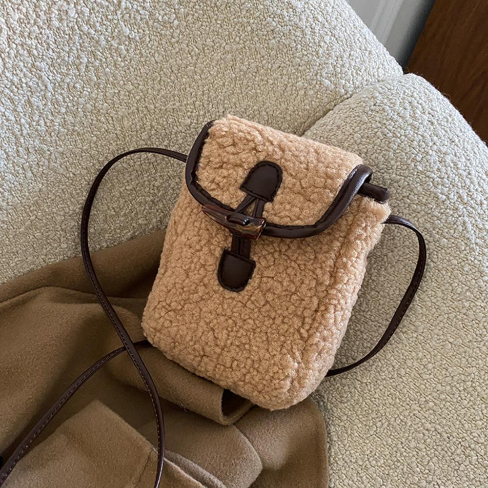 Lamb Plush Crossbody Bag for Women Faux Fur Small Square Shoulder Bag Portable Lipstick Phone Purse