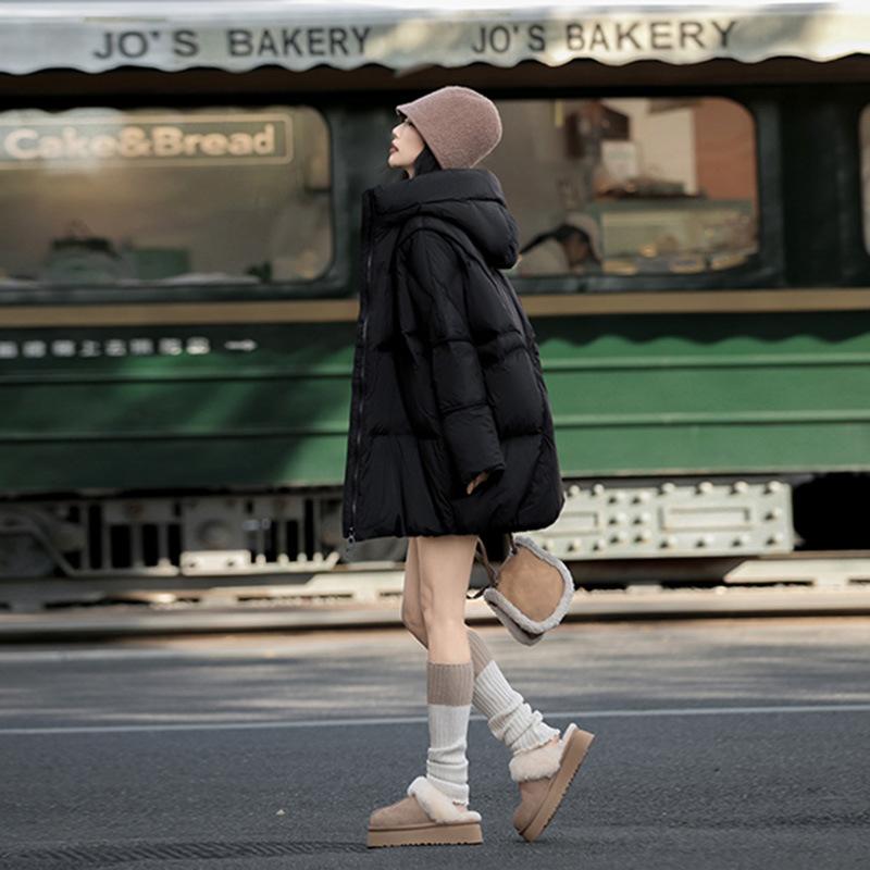 

Down jacket women s medium and long 2025 winter fashion retro design sense corduroy splicing warm large size jacket tide L чорний