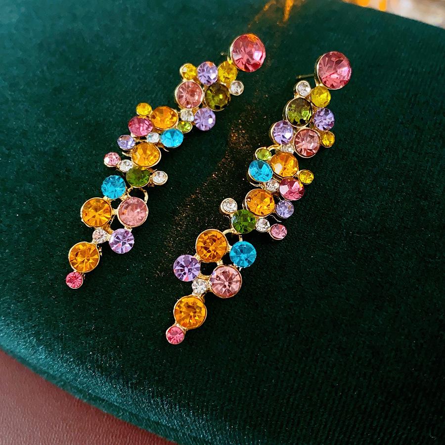 

Винтажные серьги в ретро-стиле: Нишевые серьги-пусеты класса люкс, универсальный дизайн высокого класса