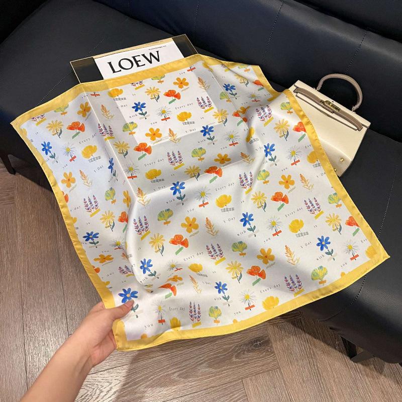Fashion Black and White Printing Temperament Square Scarf Imitation Silk Korean Version Decorative Scarf Scarf Professional Decorative Shawl Silk Scar