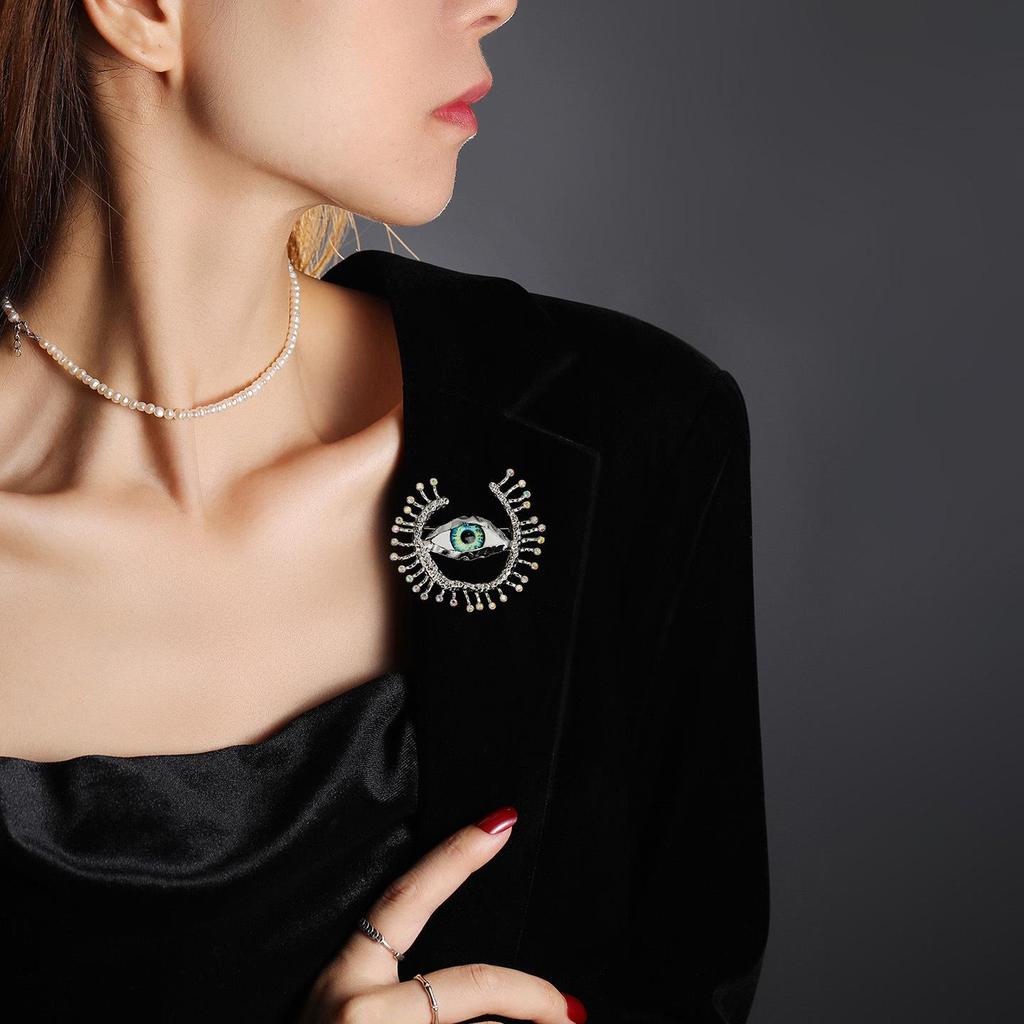 Dilly Snow Blue Evil Eye Brooch - Retro Corsage Pin with Turkish & American Influence