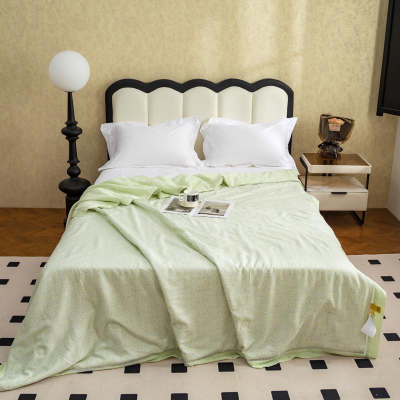 60s Tencel Lightweight Jacquard Summer Quilt - Skin-Friendly, Machine Washable, Printed Hollow-Out Design for Single & Double Beds
