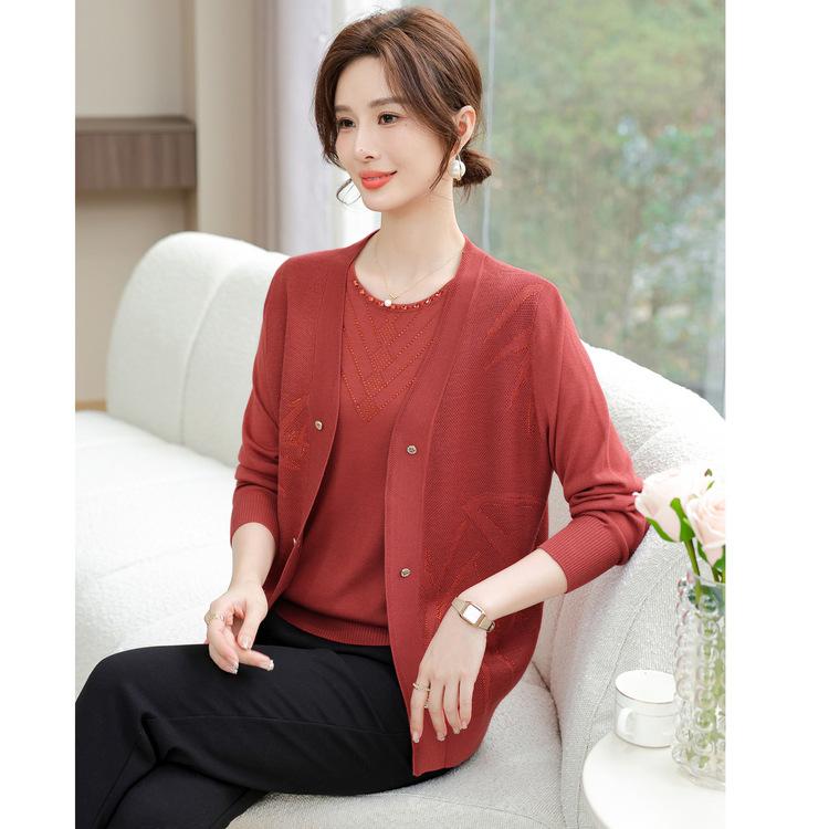 Middle-aged Mother Spring Knitted Cardigan Two-piece Set New Fashionable Middle-aged and Elderly Women's Spring and Autumn Top Set