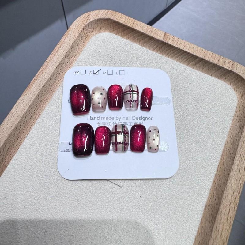Handmade Thai-Style Press-On Nails Short Red Cat Eye Acrylic Tips Women Christmas New Festive Look