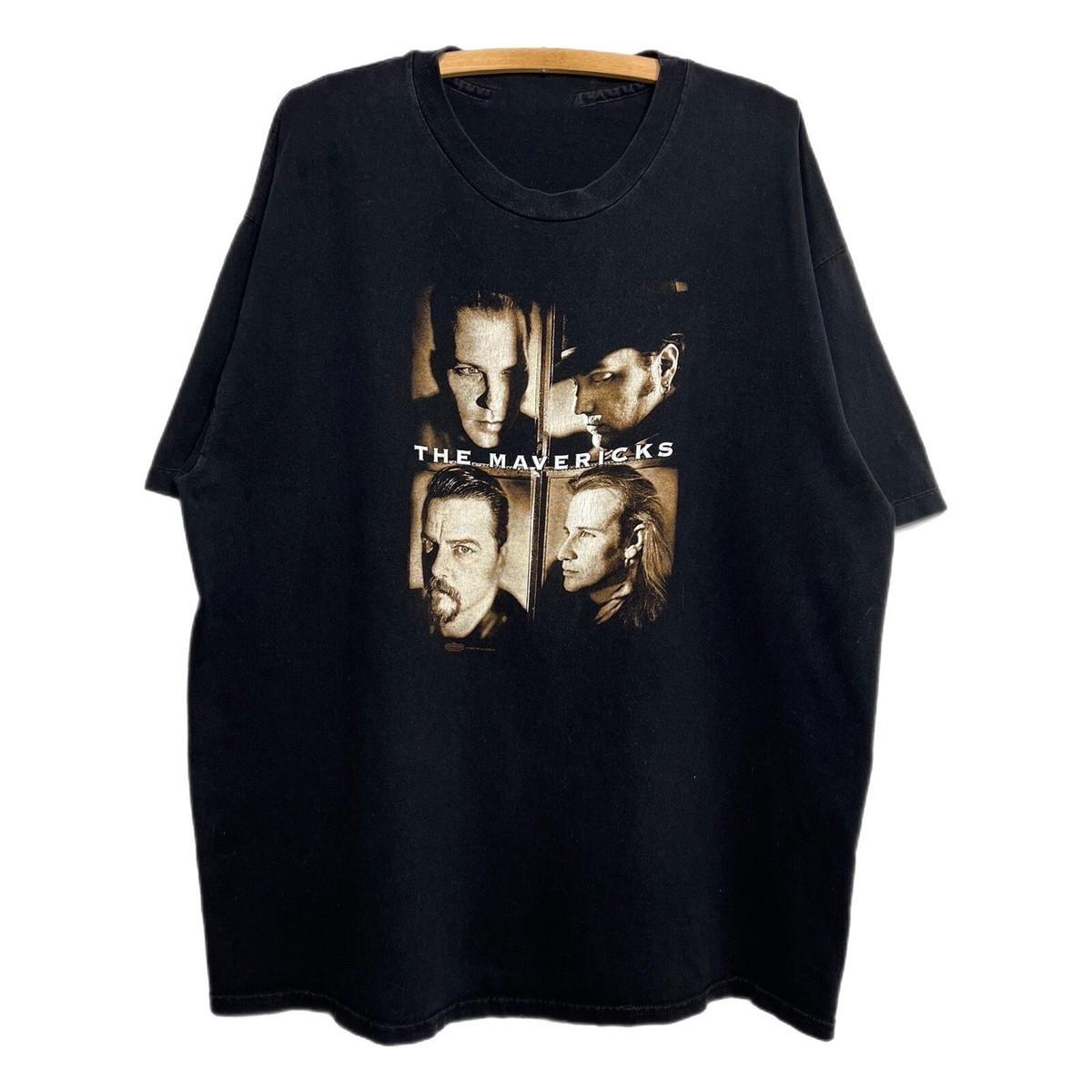 Merry Christmas 1995 The Mavericks Collection S-235XL Tee U18.92 XXL