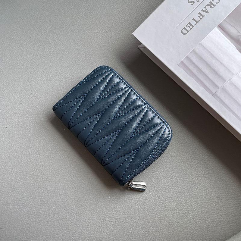 

Новинка 2024 года, держатель для карт из натуральной кожи, дизайнерский брендовый кошелек для монет из овечьей кожи для женщин, стеганые деловые держатели для кредитных карт, 11 слотов темно-синий