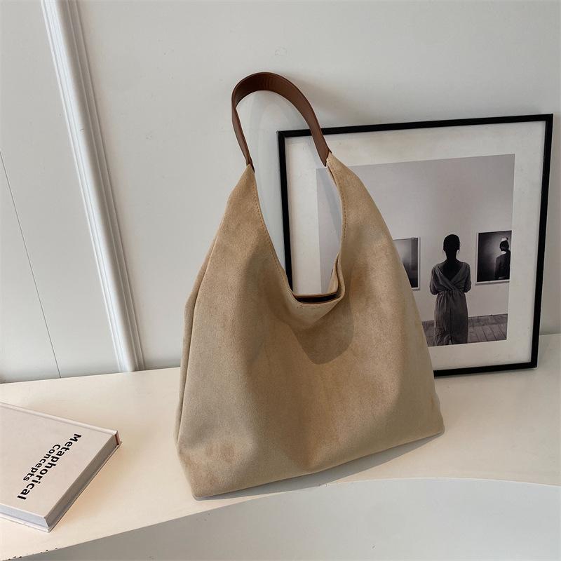 Women's Vintage Shoulder Bag Deer Skin Suede Handbags Large Capacity Solid Color Simple Casual Commuter Bag Retro Tote Bag Armpit Bag