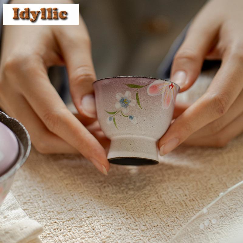 2 Stück/Los Handbemalte Winterjasmin Hoher Fuß Teetasse Antike Teeschale Kanne Teeverkostung Persönliche Tasse Chazhan Meistertassen Cha 30ml