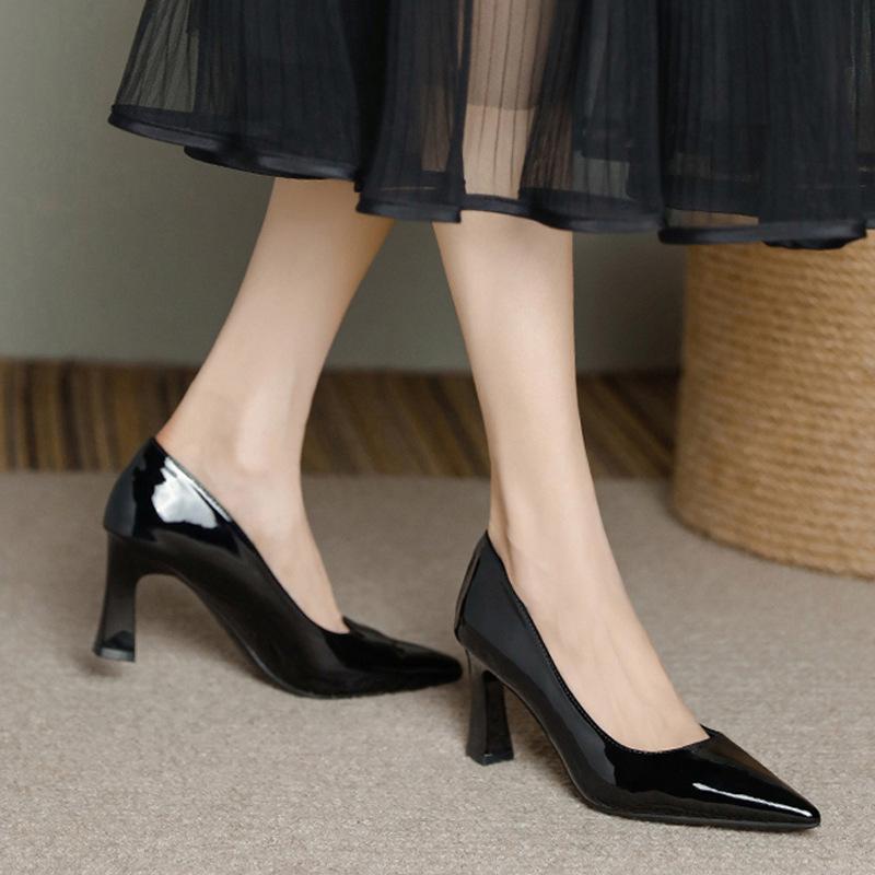 Commuter High Heels Fashionable Patent Leather Pointed Toe Women's Shoes