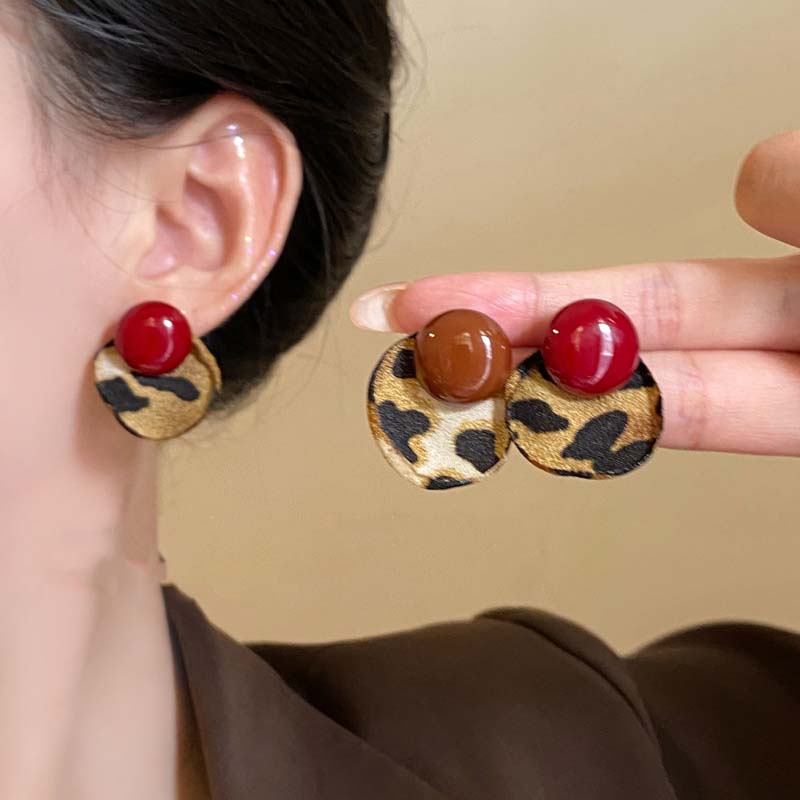 Retro Leopard Print Round Stud Earrings for Women Girls 2026 New Trendy Geometric Circular Earrings Wedding Jewelry Gifts