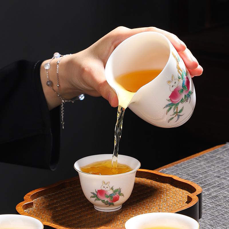 White porcelain cover bowl teacup gold-painted tea maker ceramic gift set suet jade kung fu tea set