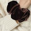 Oar Drop Wide Velvet Cameo Scrunchie [Brown]