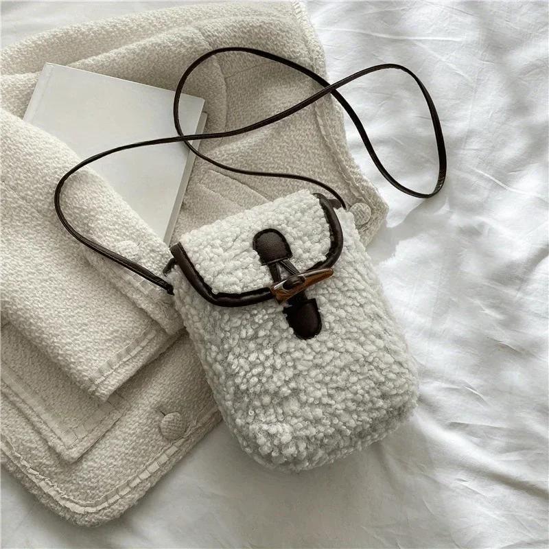 Color Blocking Minimalist Mobile Phone Bag Single Shoulder Crossbody Small Bag Women's Autumn and Winter Retro Lamb Fleece Bag