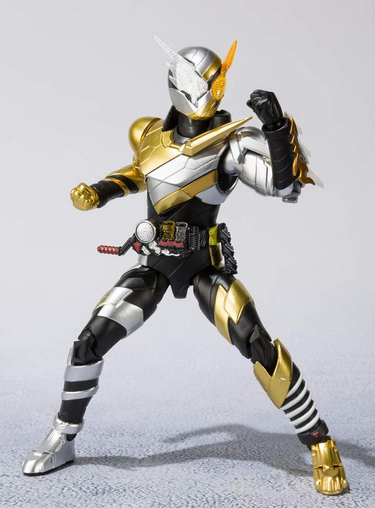 BANDAI Kamen Rider Build Trial Form S.H.Figuarts (Rabbit Dragon)