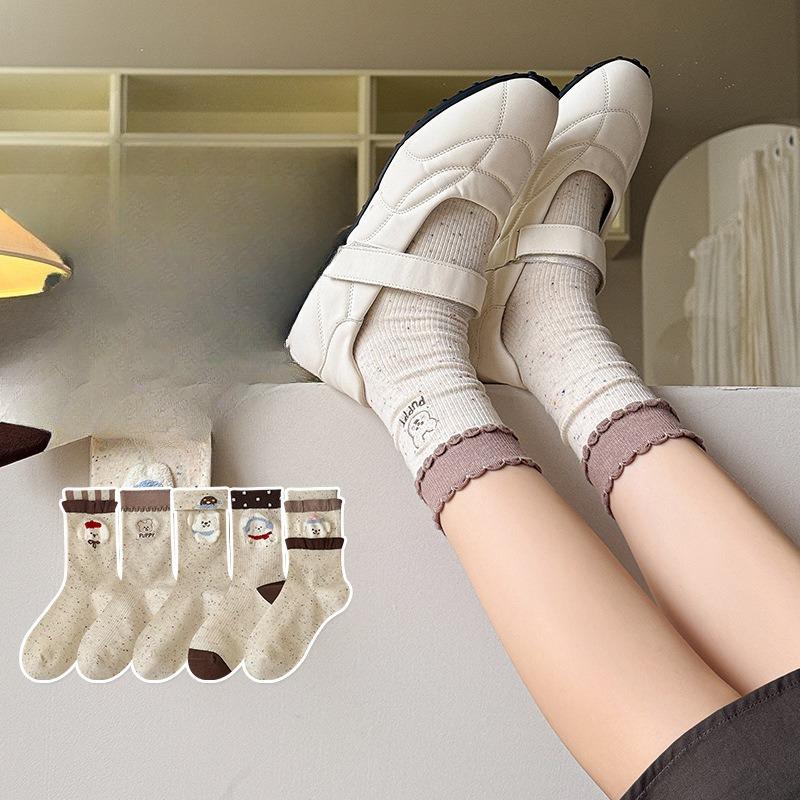 Cute Socks for Women, Mid-calf Socks, Cotton Dot Yarn, Autumn and Winter Style, Little Bear Cartoon Dot Socks