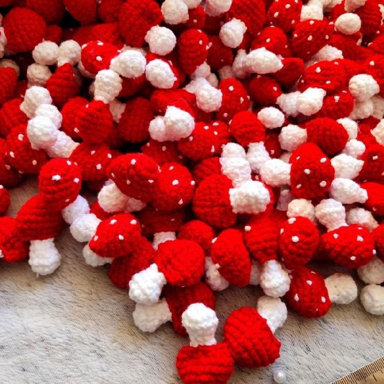 Crochet knitted Mushroom Hair Clips Sweet Cute Hair Barrettes Hairpin Decoration