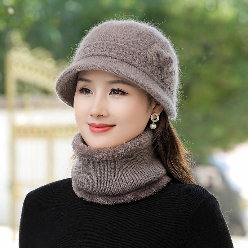 Middle-aged elderly scarf hat winter knitted wool hat female mother cold-proof rabbit fur hat grandmother old lady knitted
