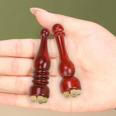 Glattes Gesichtsmassage-Werkzeug Sandelholz Gua Sha Gesichtshautpflege Massagestäbe Lotus-Samenkapselform Massagegerät Gesichtsphysiotherapie-Werkzeug