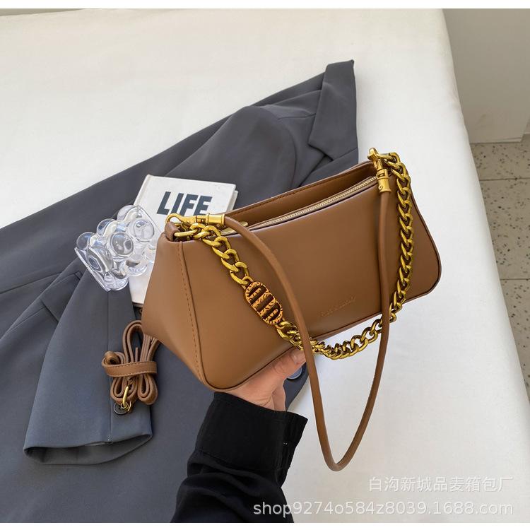 Foreign style chain small bag women's 2025 new autumn and winter fashion trendy messenger bag niche design texture shoulder women's bag