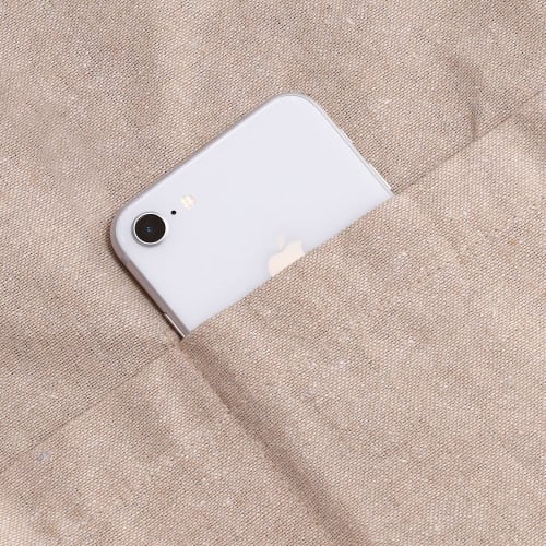 Fuji Boeki Biscuit Apron, 65cm Wide x 0.2cm Thick x 80cm Long, Washable, Adjustable in 3 Settings, with Pockets, Cafe Style, Salt & Pepper, 71951