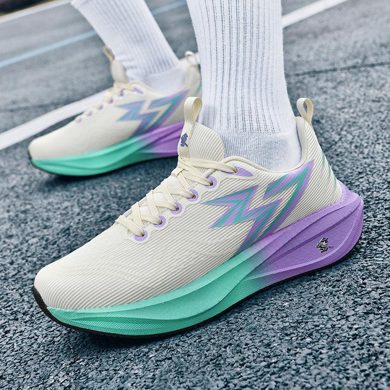 2025 New Carbon Board Running Shoes Summer Mesh Breathable Lightweight Shock-absorbing Popcorn Bottom Youth Sports Shoes
