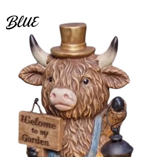 Rustic Garden Decoration Highland Cow Statue with Battery Powered Lantern Small Cattle Figurine Welcome Sign Outdoor Resin Sculpture for Lawn