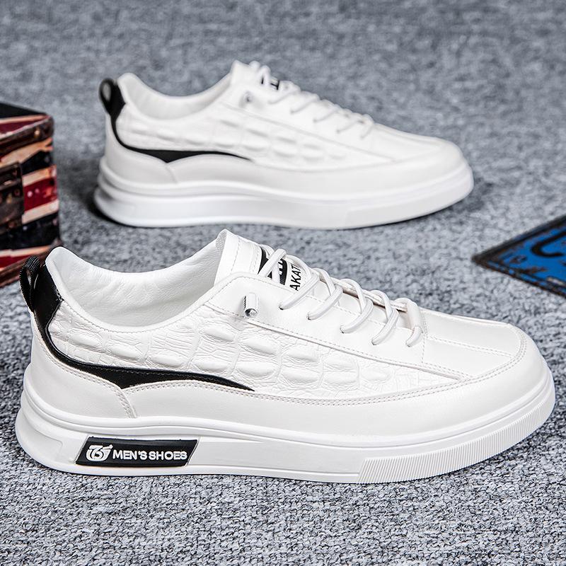 Autumn 2025 new small white tide shoes men's casual leather shoes flat white shoes breathable Internet celebrity pedal men's shoes