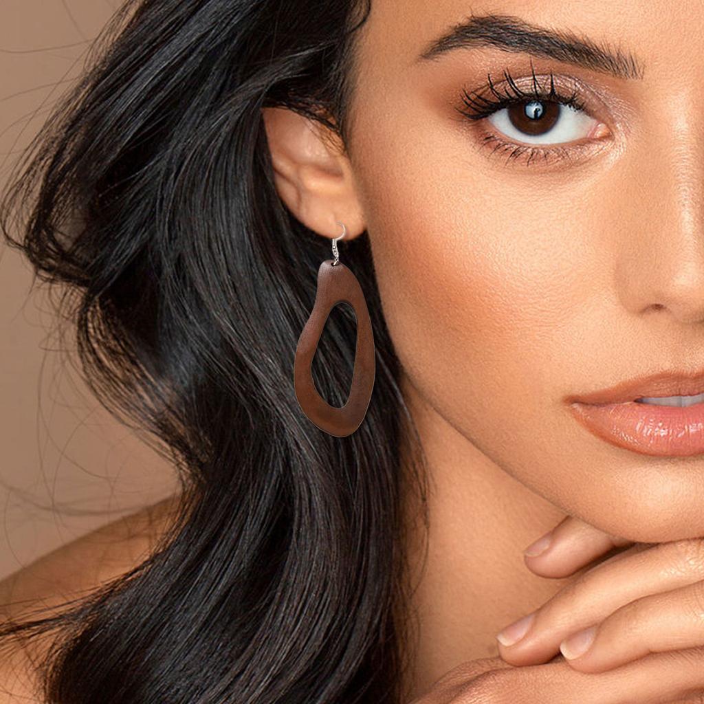 Ohrringe aus Holz im Retro-Stil Leicht und stilvoll Ideal für Herbst- und Winteroutfits Verleihen jedem Look eine einzigartige Note