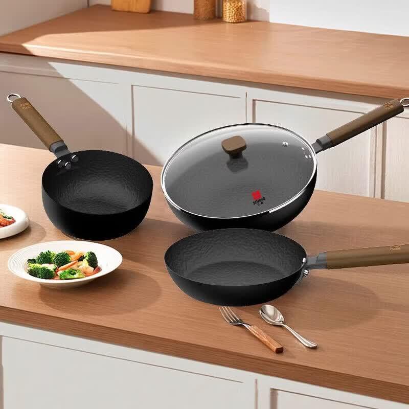 Sanhe True Stainless Hammered Cast Iron Wok (32cm)
