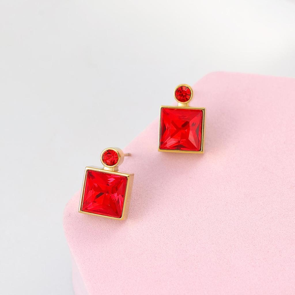 Elegant Square Perfume Bottle Necklace & Exquisite Earrings Set - Niche Design, Fashion-Forward, Unique Personality Jewelry