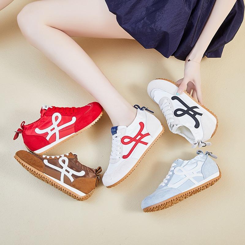 Women's new heightening sports board shoes in summer, mesh breathable little white shoes