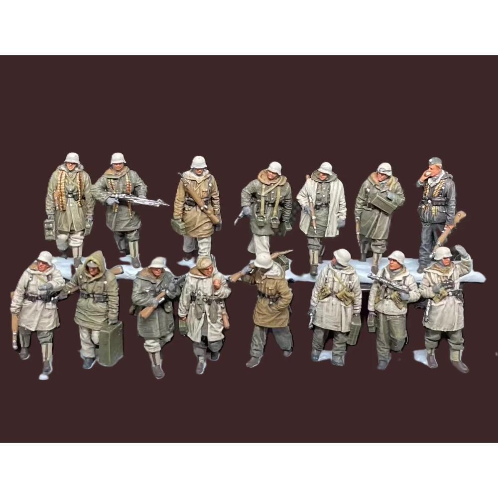 35016 Resin Figures Soldier Model Kits (Only 15 Figures) Unpainted Unassembled 1/35
