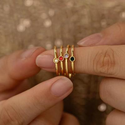 Bagues de Pierre de Naissance pour Femmes Couleur Or Acier Inoxydable Bague Délicate Minimaliste Bague Bijou Personnalisé Bijoux Mois de Naissance Cadeau