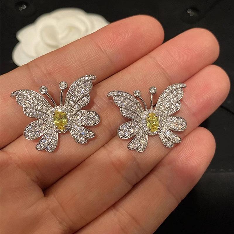 Exquisite Butterfly Stud Earrings For Women, Fashionable Light Luxury Design Jewelry, Small Fresh And Sweet