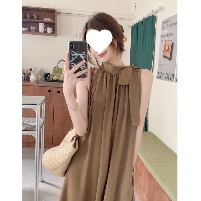 French Off-the-shoulder Vest Dress for Women's Summer New Straps Design Sense and Thin Temperament Holiday Style Dress