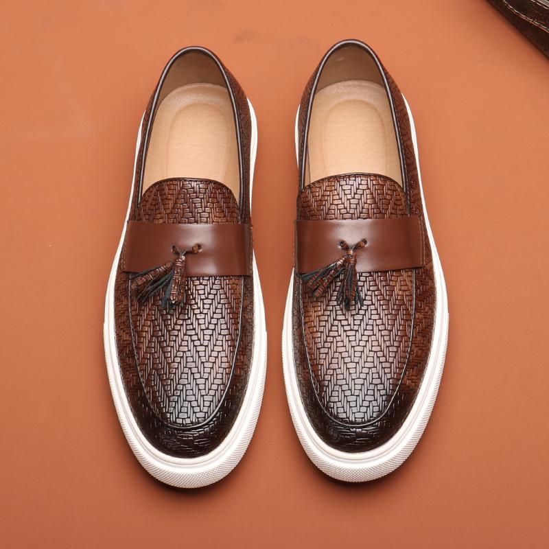 Fashion Men's Casual Leather Shoes Slip-on Men Classic British Style Tassels Loafers Mens Outdoor Driving Flats