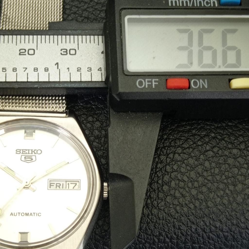 VINTAGE SEIKO 5 AUTOMATIC 6349A JAPAN MENS SILVER COLOR DIAL WATCH A701431-5 R206b-a701431