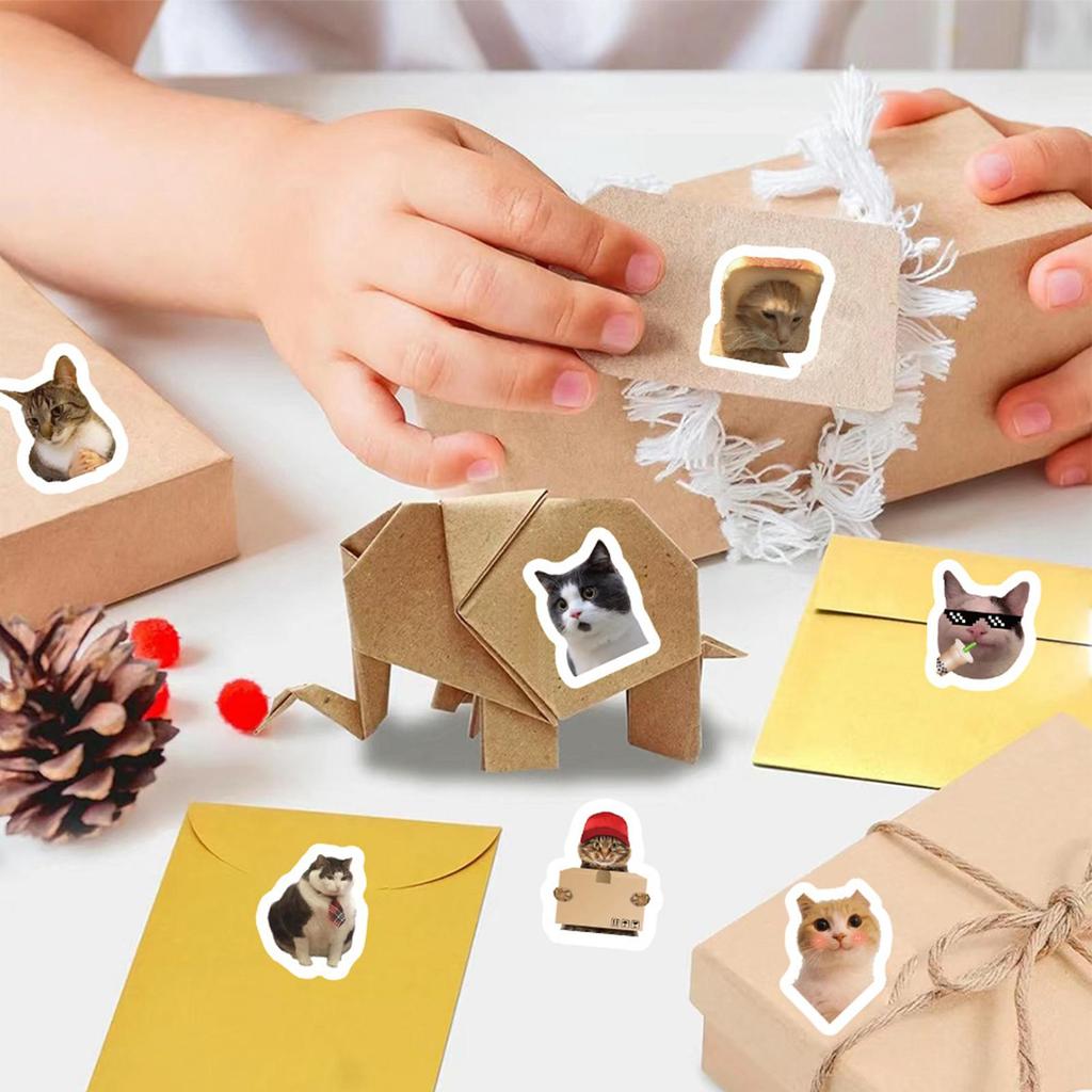 500pcs/Roll Cat Meme Stickers Cute Waterproof Sticker Roll Cat Stickers Cute animal stickers Decals Gift Decoration Sticker