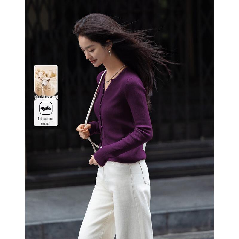 

Demana Elegant V-Neck Knit Pullover S