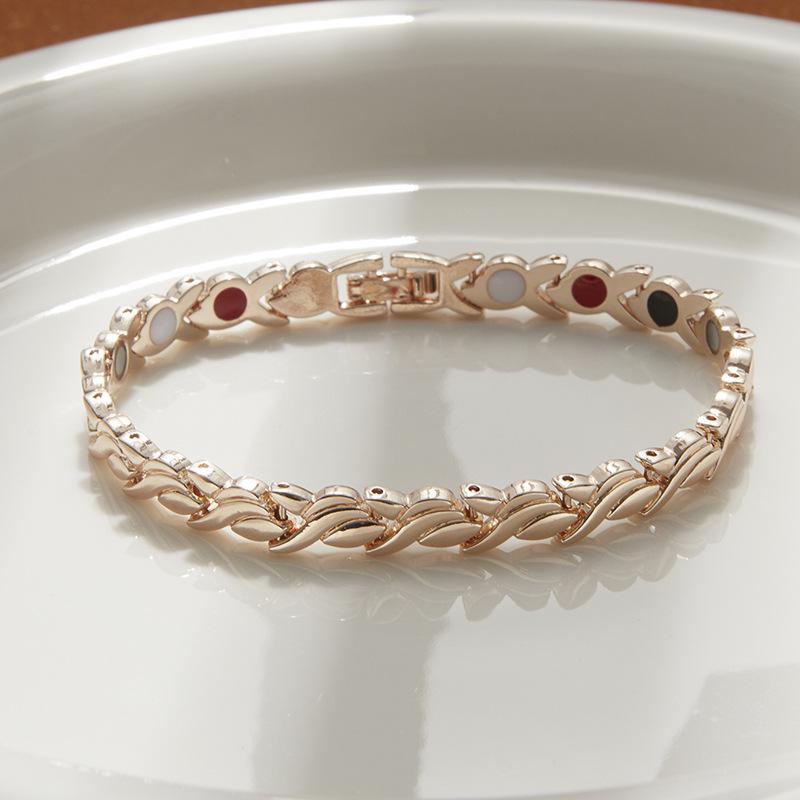 Adjustable Magnetic Rhinestone Bracelet: Trendy, Colorful, Detachable Fashion Accessory.