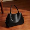 Genuine Leather Single-shoulder Bag for Ladies, A High-end Handbag for Women, A Large-capacity Handbag for Office Workers