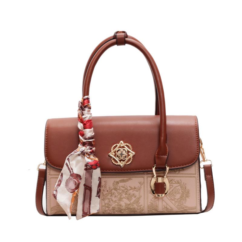  Chinese Style Embroidery Large Capacity Handbag for Women, New Chinese Wedding Banquet Bag, PU Material Magnetic Buckle Daily Matching Bag