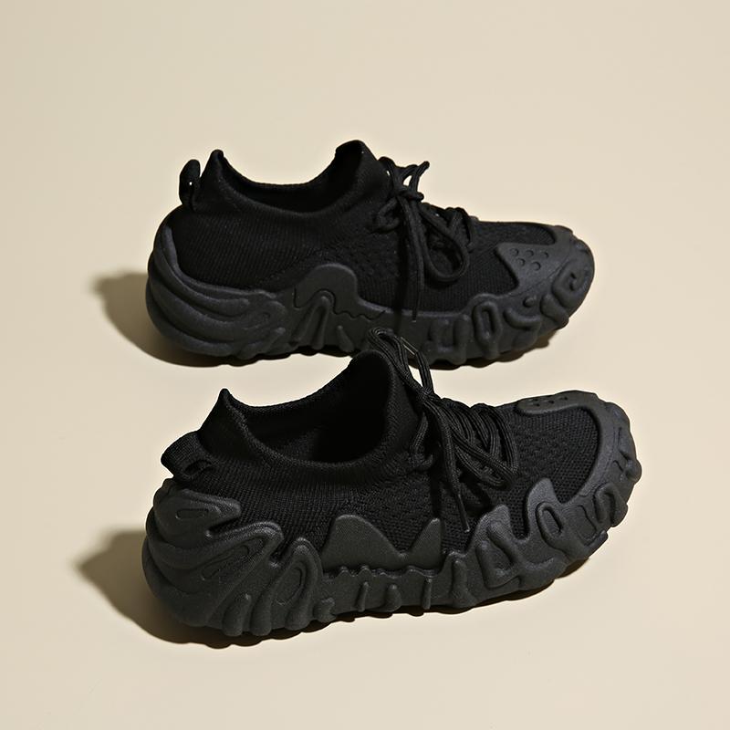 Spring and Summer New Flying Mesh Shoes Soft Sole Lightweight Sports Casual Shoes Anti-slip Wear Women Casual Shoes