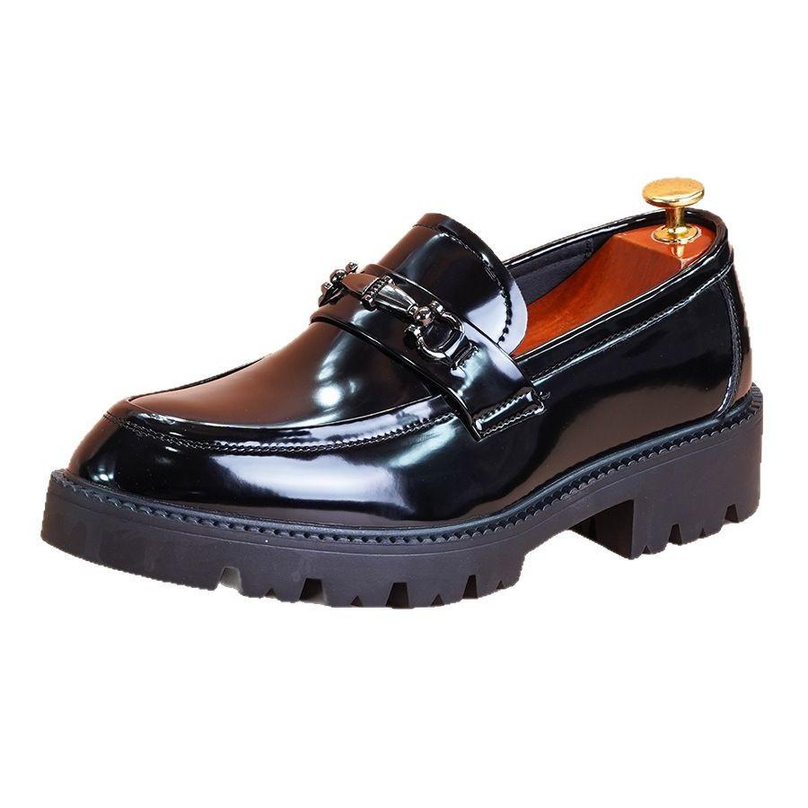 Chaussures décontractées haut de gamme pour hommes version coréenne de mocassins chaussures en cuir 2025 printemps nouveau cuir paresseux une pédale respirantes chaussures pour hommes
